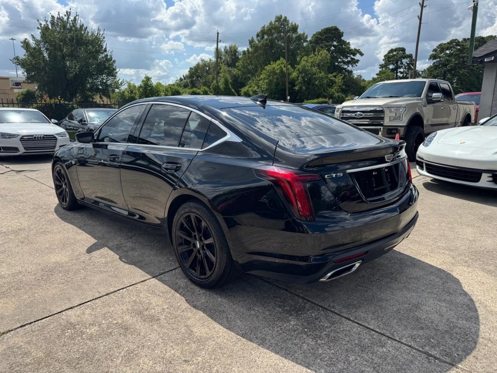 Cadillac CT5 Vehicle Full-screen Gallery Image 08
