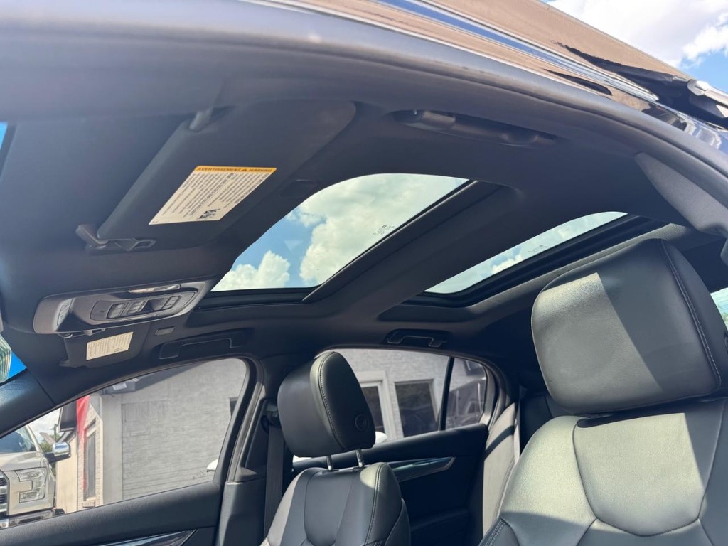 Cadillac CT5 Vehicle Full-screen Gallery Image 27