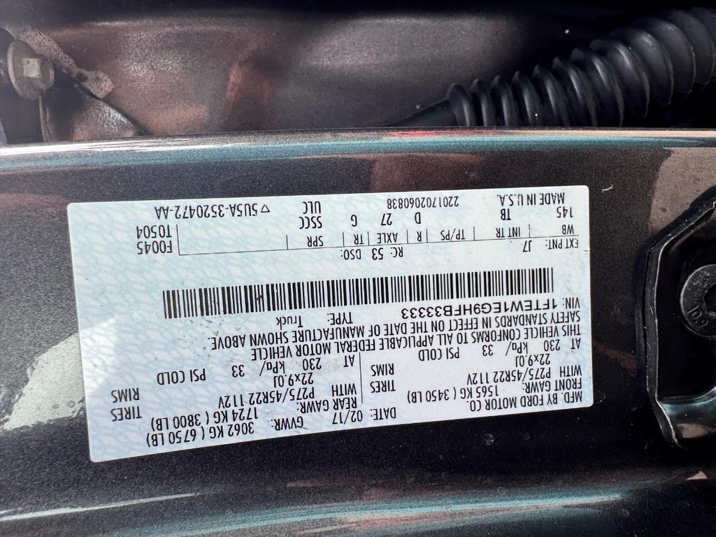 Ford F-150 Vehicle Full-screen Gallery Image 28
