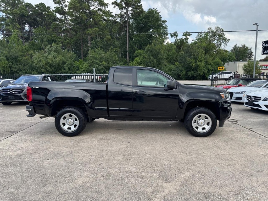 Chevrolet Colorado Vehicle Full-screen Gallery Image 05