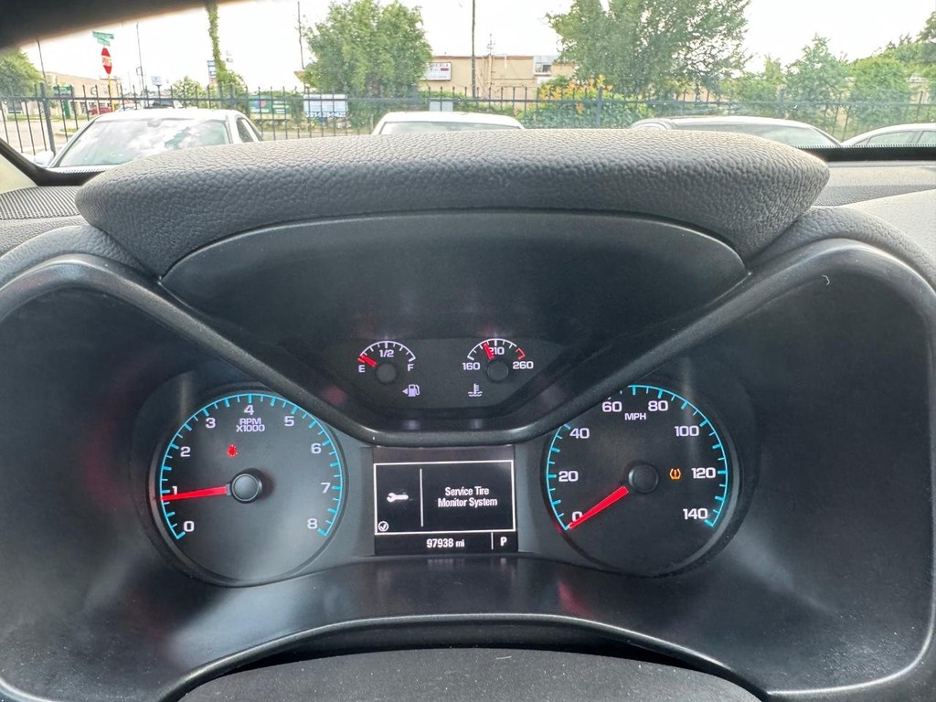Chevrolet Colorado Vehicle Full-screen Gallery Image 19