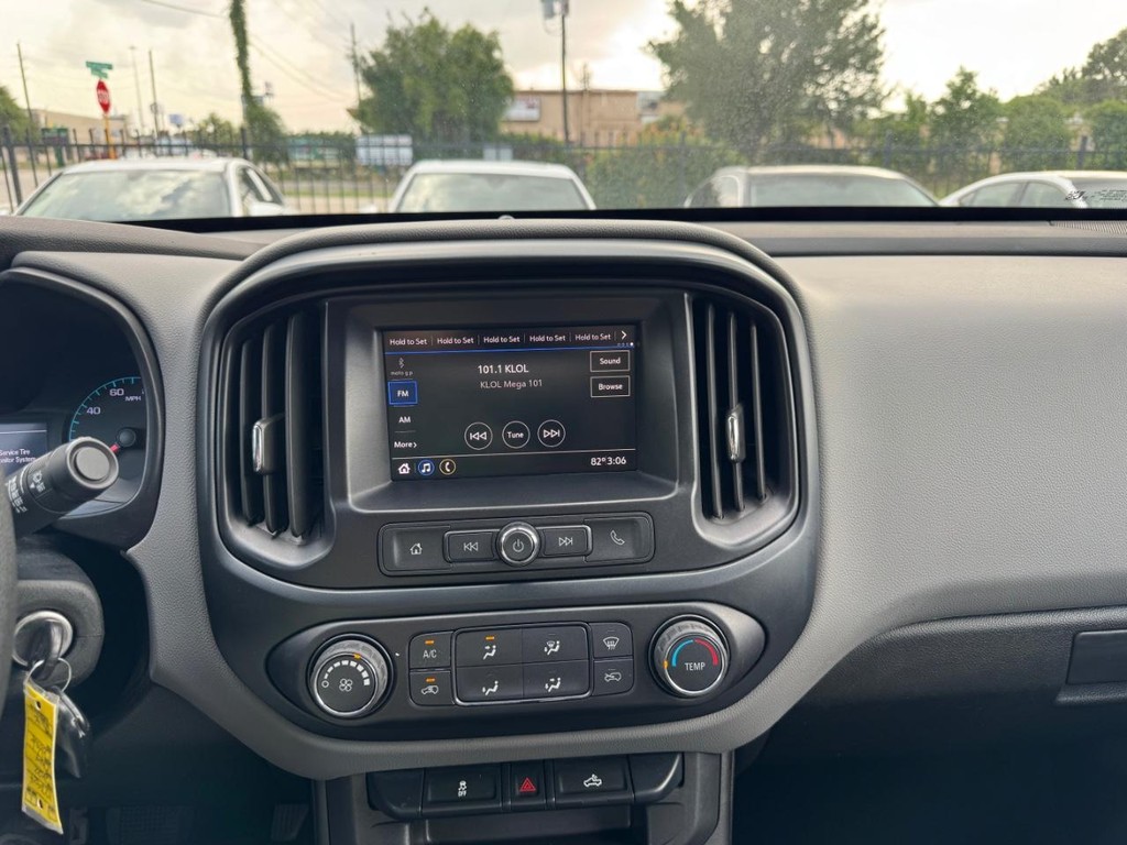 Chevrolet Colorado Vehicle Full-screen Gallery Image 20