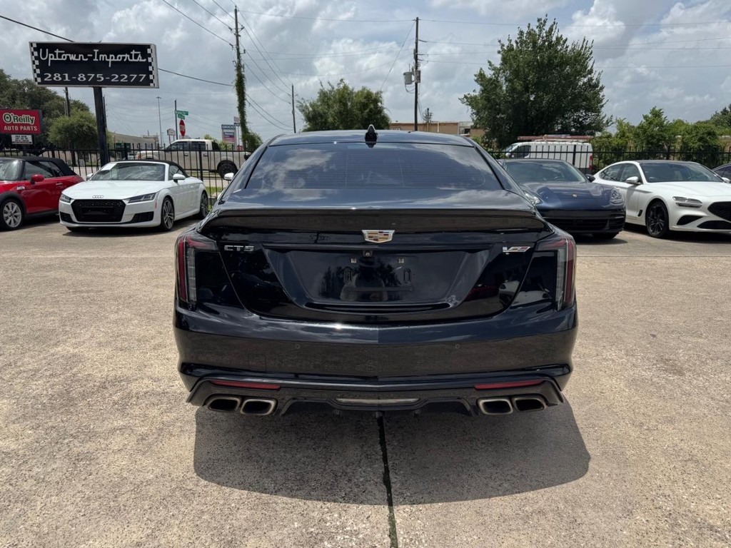 Cadillac CT5 Vehicle Full-screen Gallery Image 07
