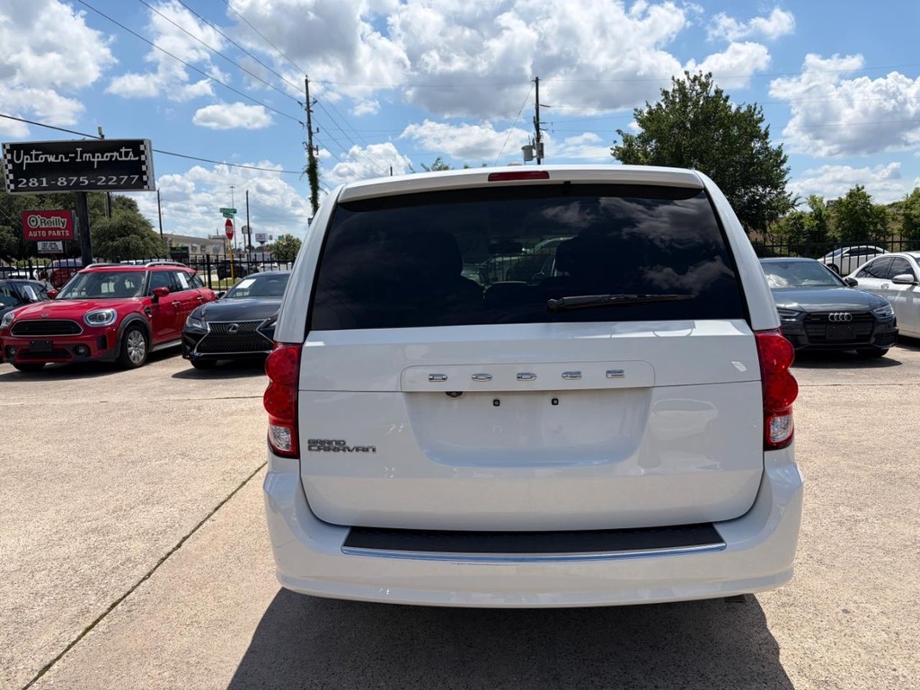 Dodge Grand Caravan Vehicle Full-screen Gallery Image 06