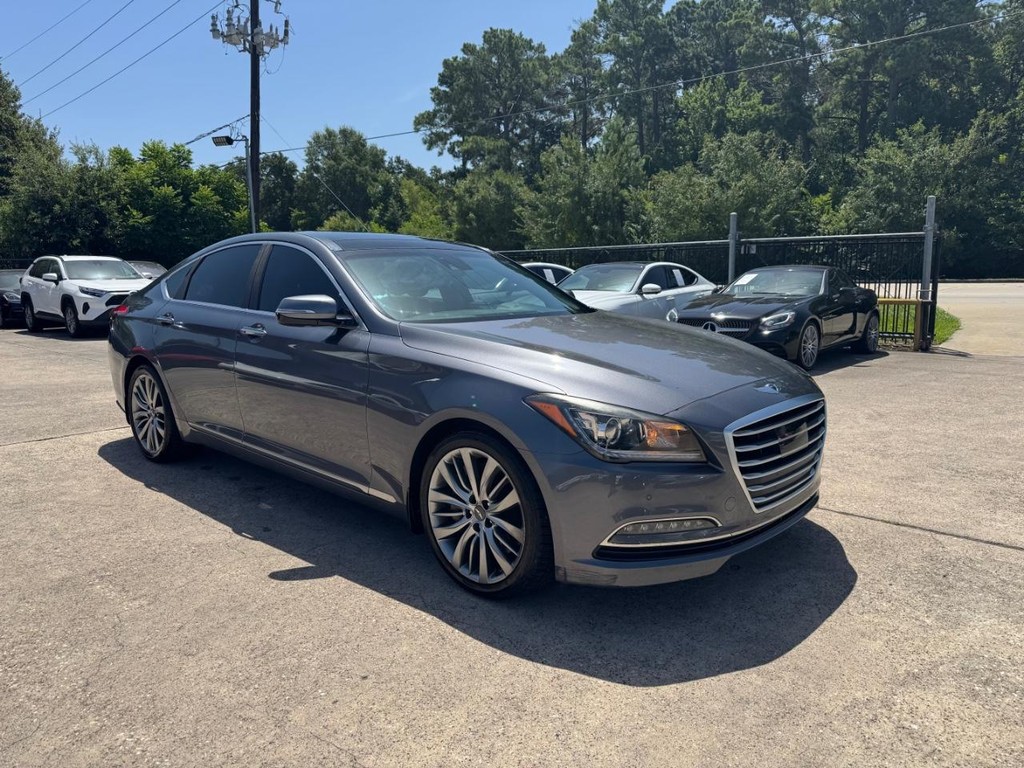Hyundai Genesis Vehicle Full-screen Gallery Image 04