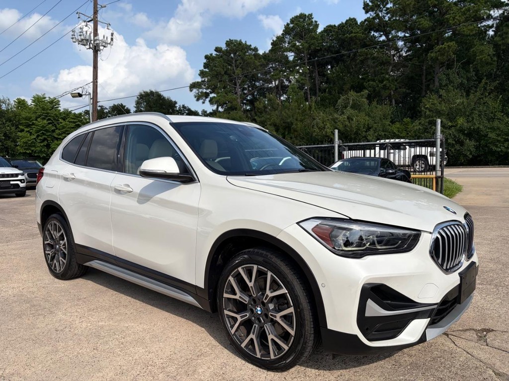 BMW X1 Vehicle Full-screen Gallery Image 04