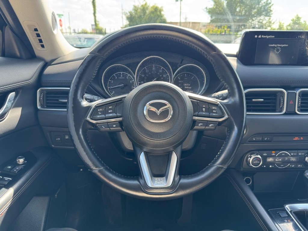 Mazda CX-5 Vehicle Full-screen Gallery Image 20