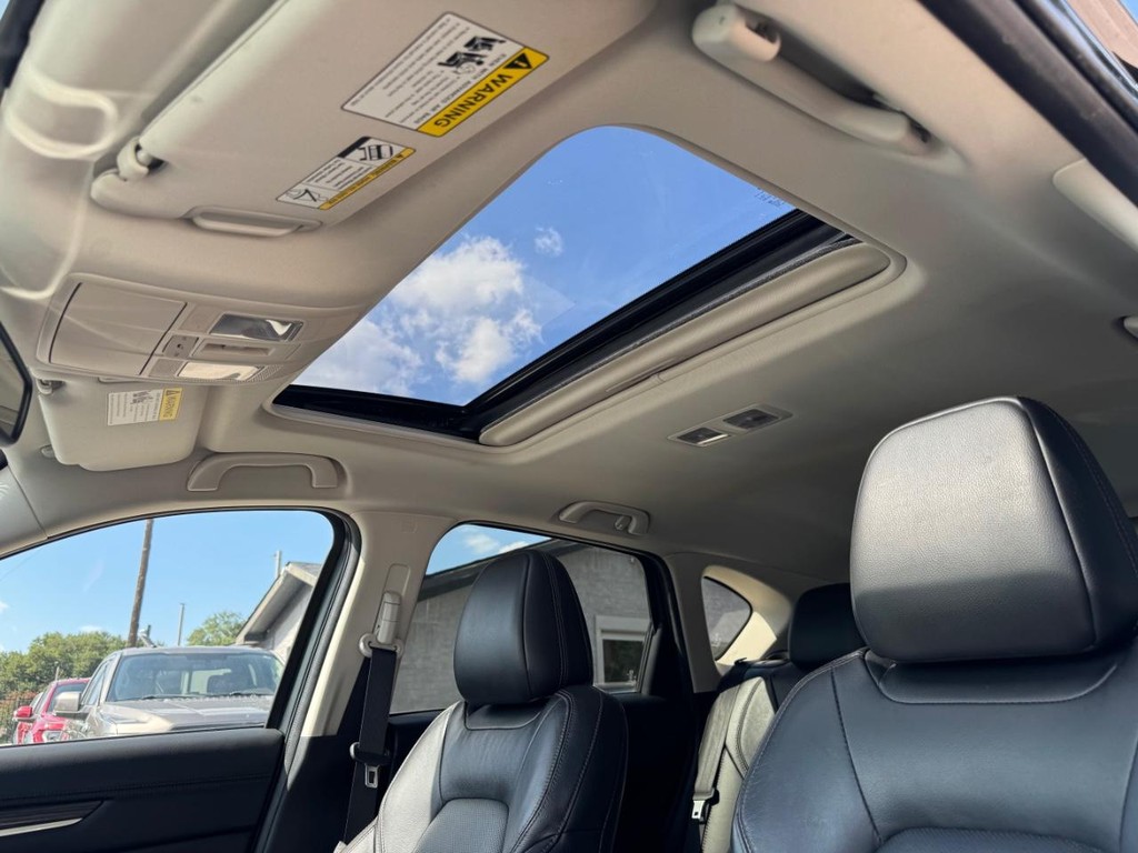 Mazda CX-5 Vehicle Full-screen Gallery Image 28