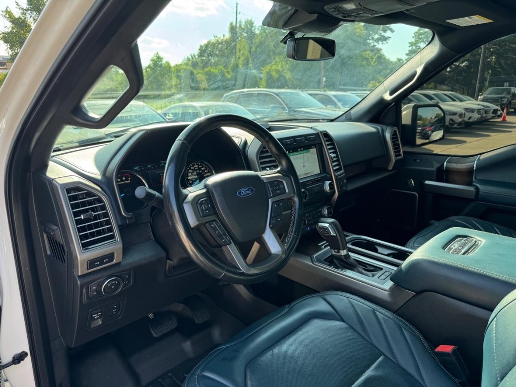 Ford F-150 Vehicle Full-screen Gallery Image 10