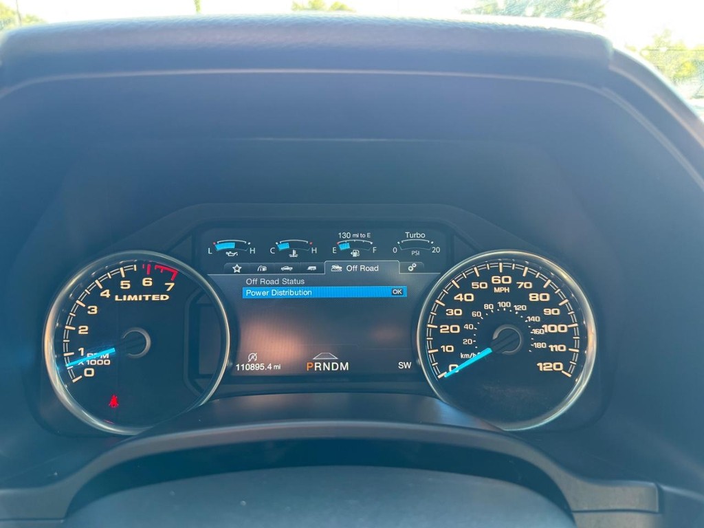 Ford F-150 Vehicle Full-screen Gallery Image 16