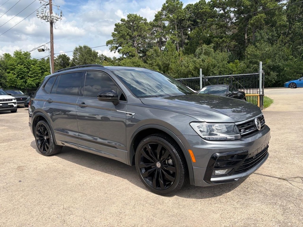 Volkswagen Tiguan Vehicle Full-screen Gallery Image 04