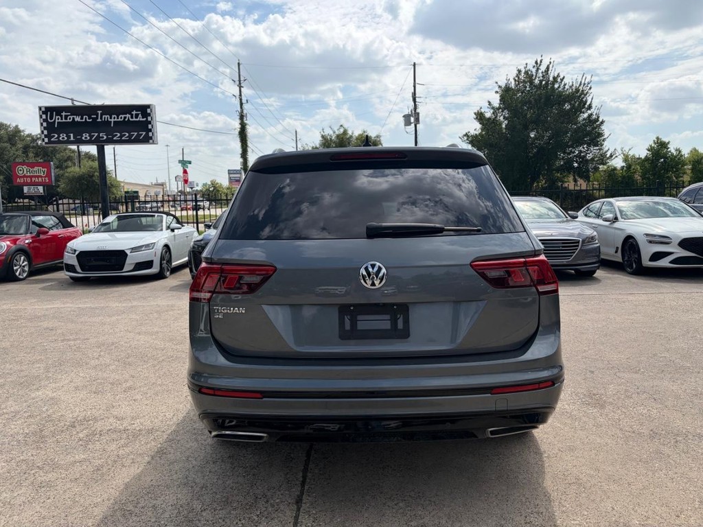 Volkswagen Tiguan Vehicle Full-screen Gallery Image 07