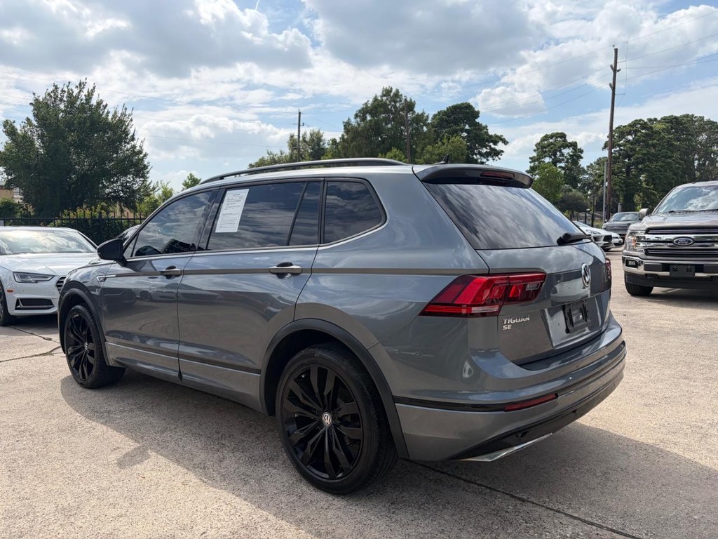 Volkswagen Tiguan Vehicle Full-screen Gallery Image 08