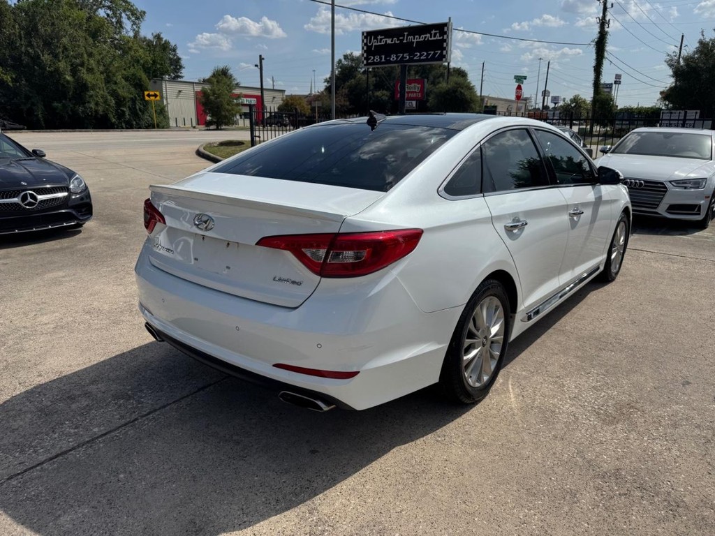 Hyundai Sonata Vehicle Full-screen Gallery Image 06
