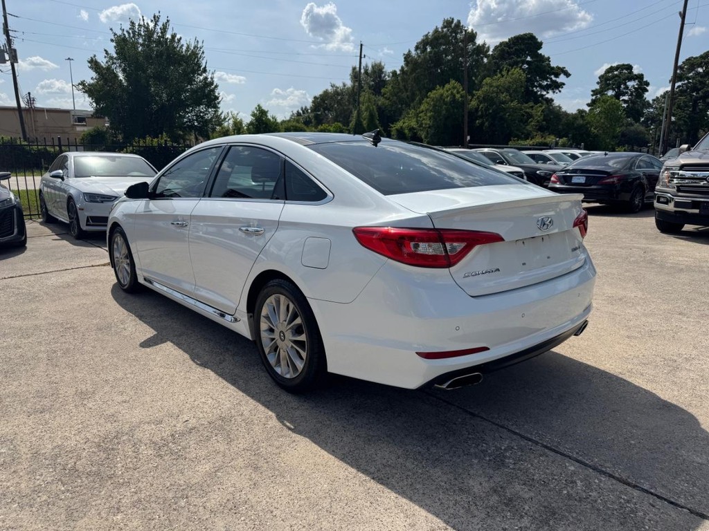 Hyundai Sonata Vehicle Full-screen Gallery Image 08