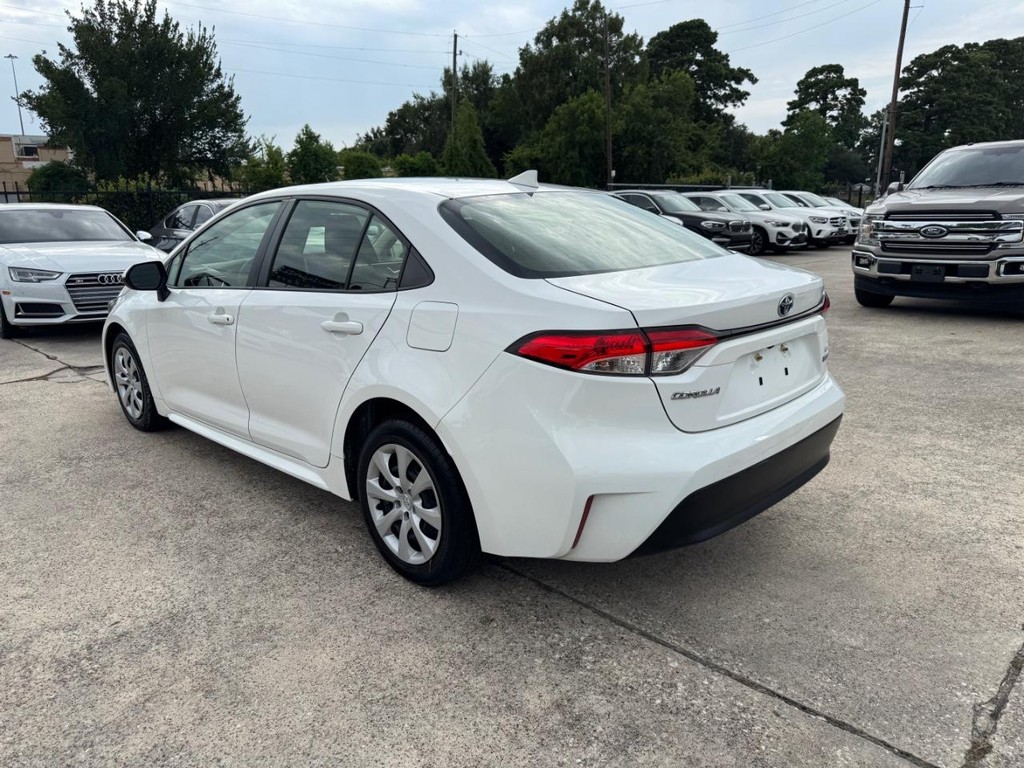 Toyota Corolla Vehicle Full-screen Gallery Image 08