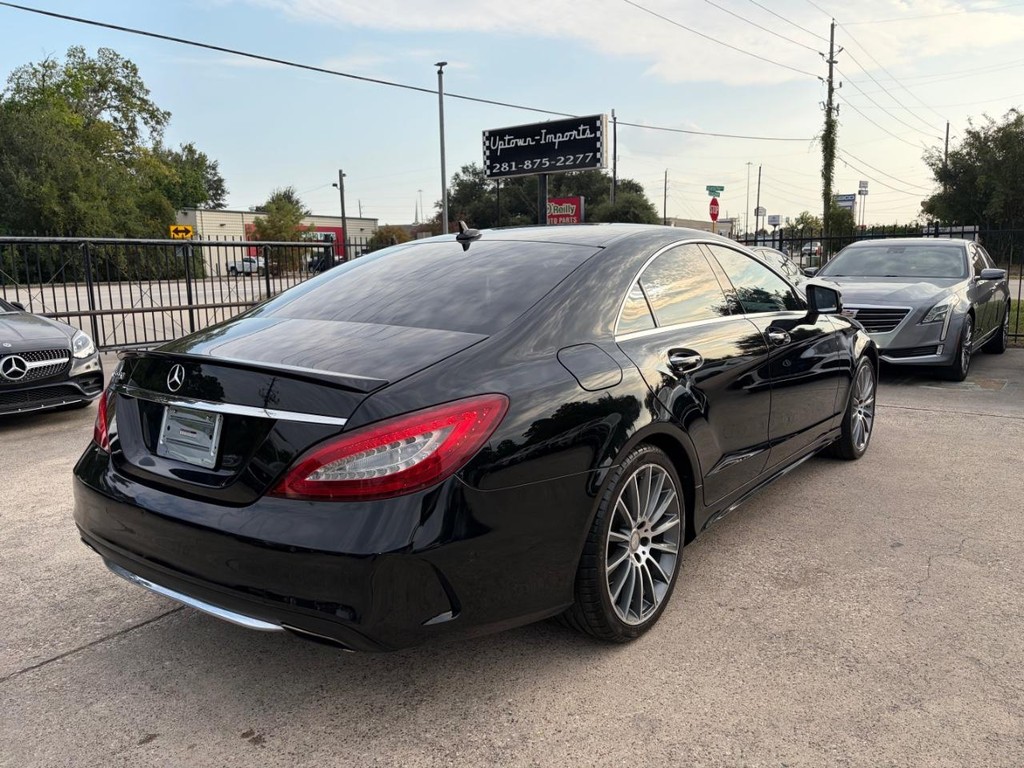 Mercedes-Benz CLS 550 Vehicle Full-screen Gallery Image 06