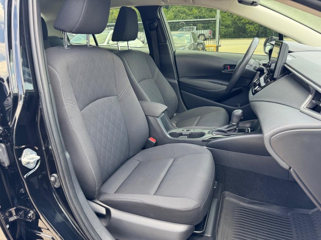 Toyota Corolla Vehicle Full-screen Gallery Image 14
