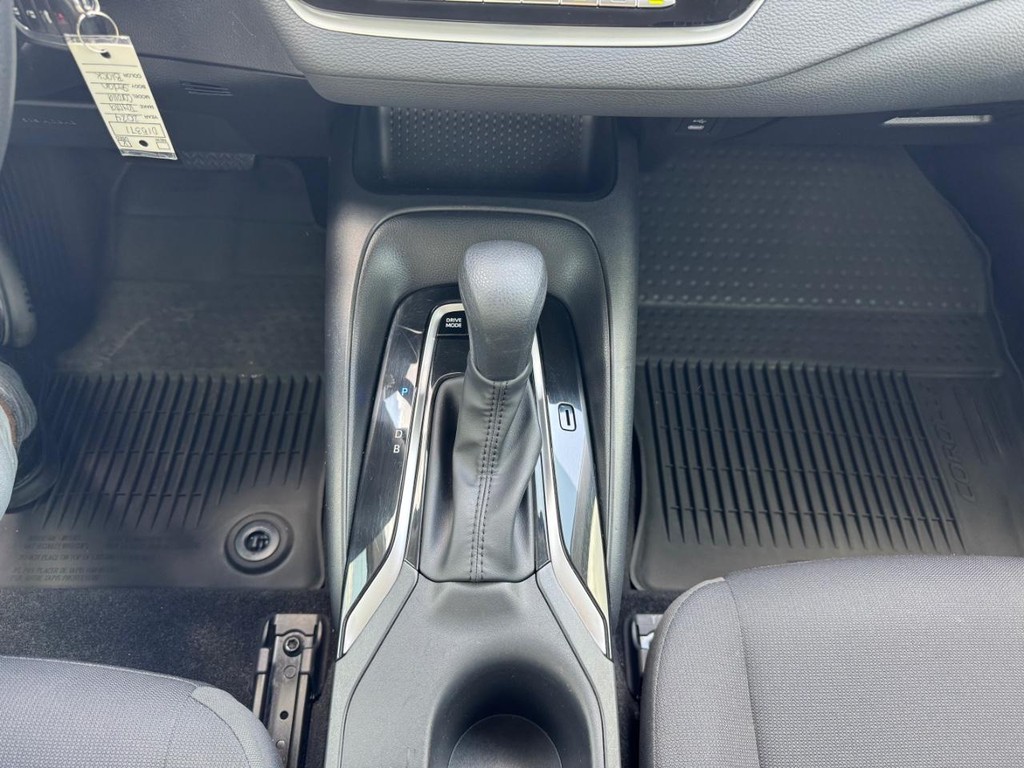 Toyota Corolla Vehicle Full-screen Gallery Image 23
