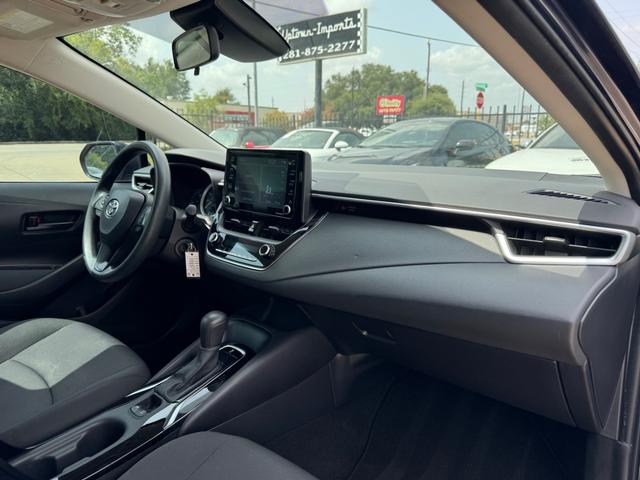 Toyota Corolla Vehicle Full-screen Gallery Image 41