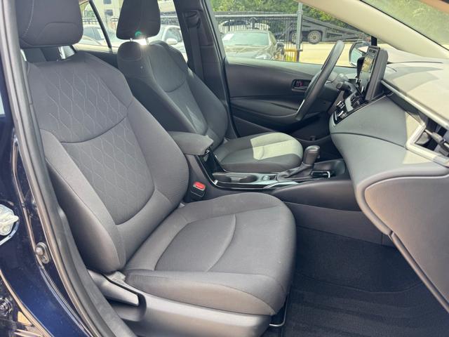 Toyota Corolla Vehicle Full-screen Gallery Image 42