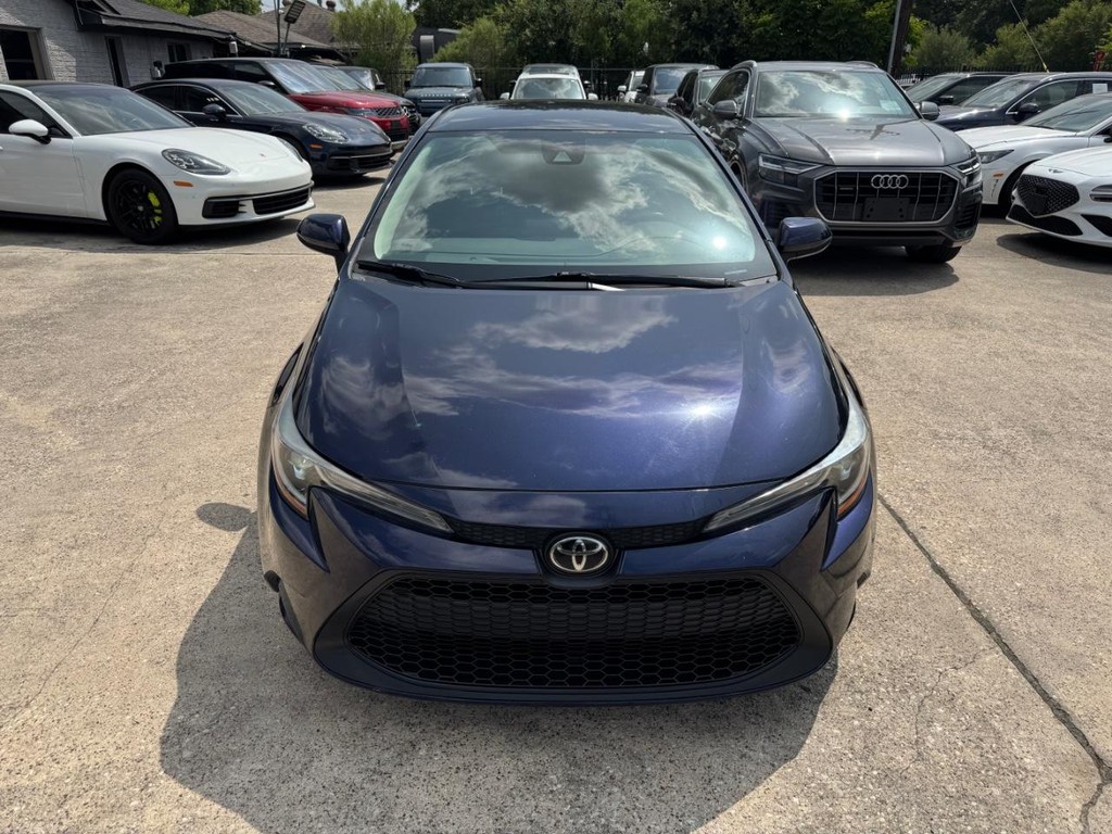Toyota Corolla Vehicle Full-screen Gallery Image 03