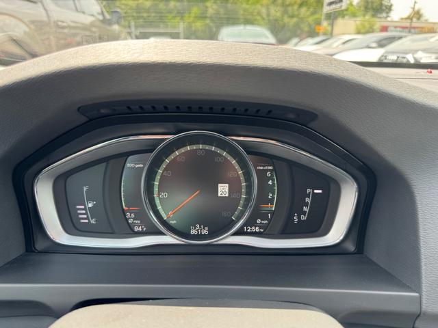 Volvo S60 Vehicle Full-screen Gallery Image 22