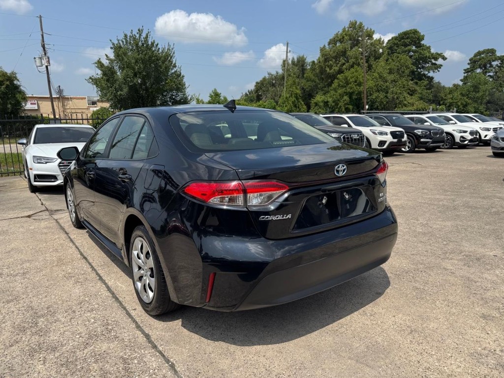 Toyota Corolla Vehicle Full-screen Gallery Image 08
