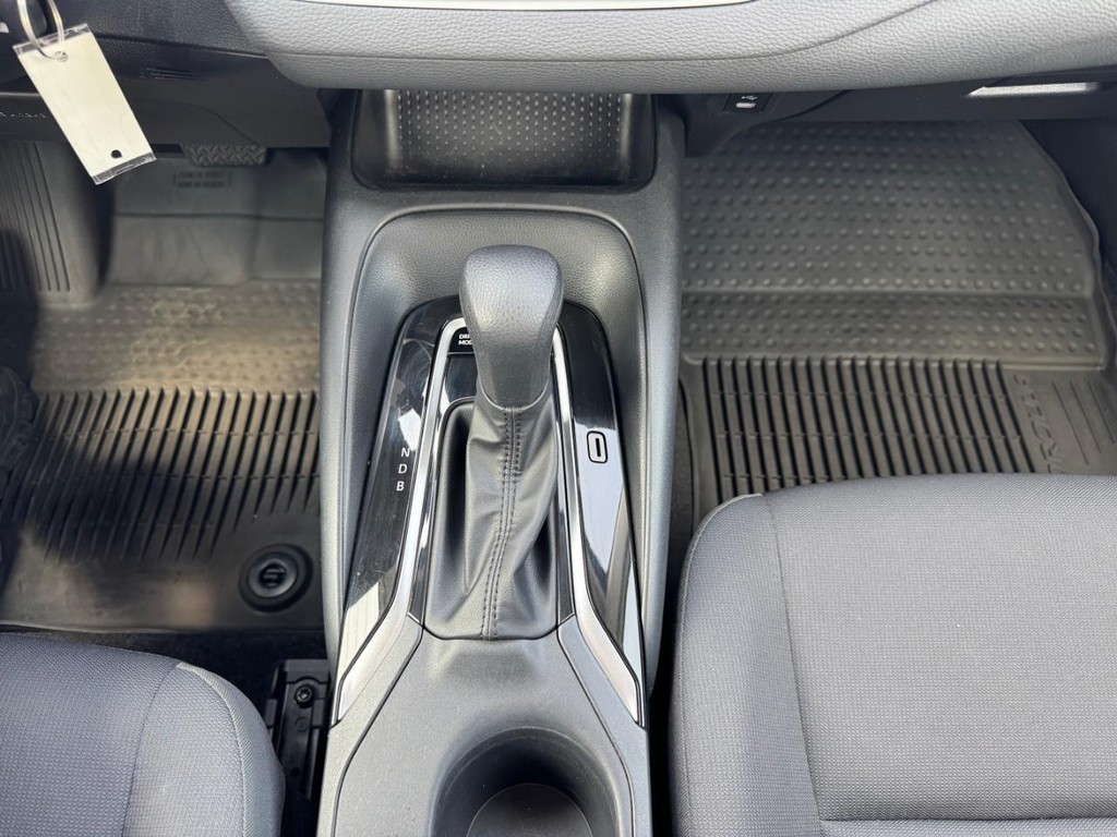 Toyota Corolla Vehicle Full-screen Gallery Image 19