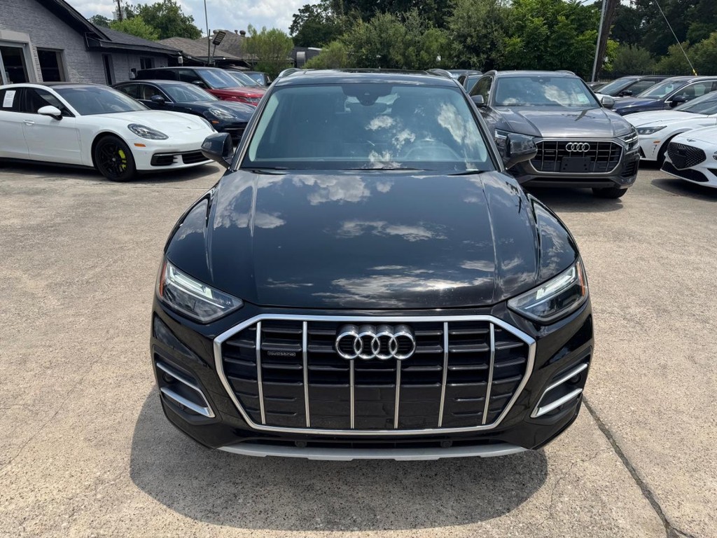 Audi Q5 Vehicle Full-screen Gallery Image 03