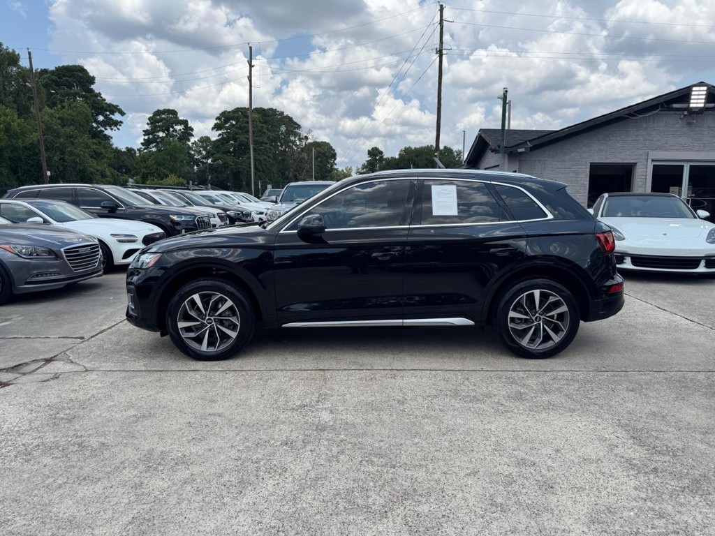 Audi Q5 Vehicle Full-screen Gallery Image 09