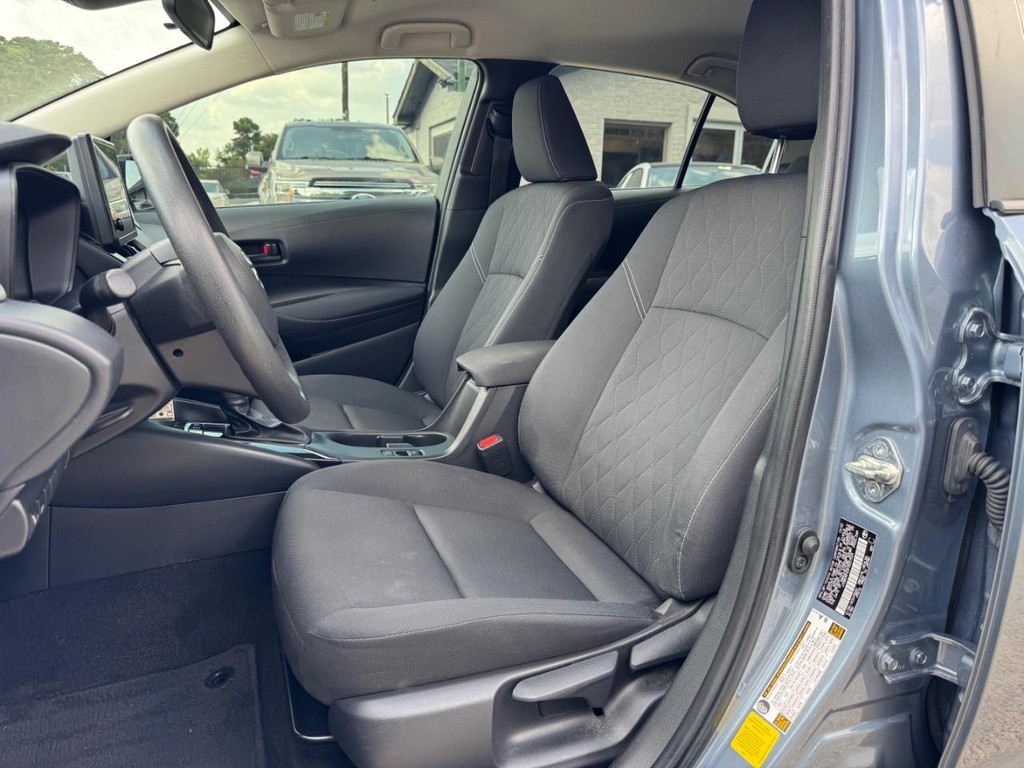 Toyota Corolla Vehicle Full-screen Gallery Image 11