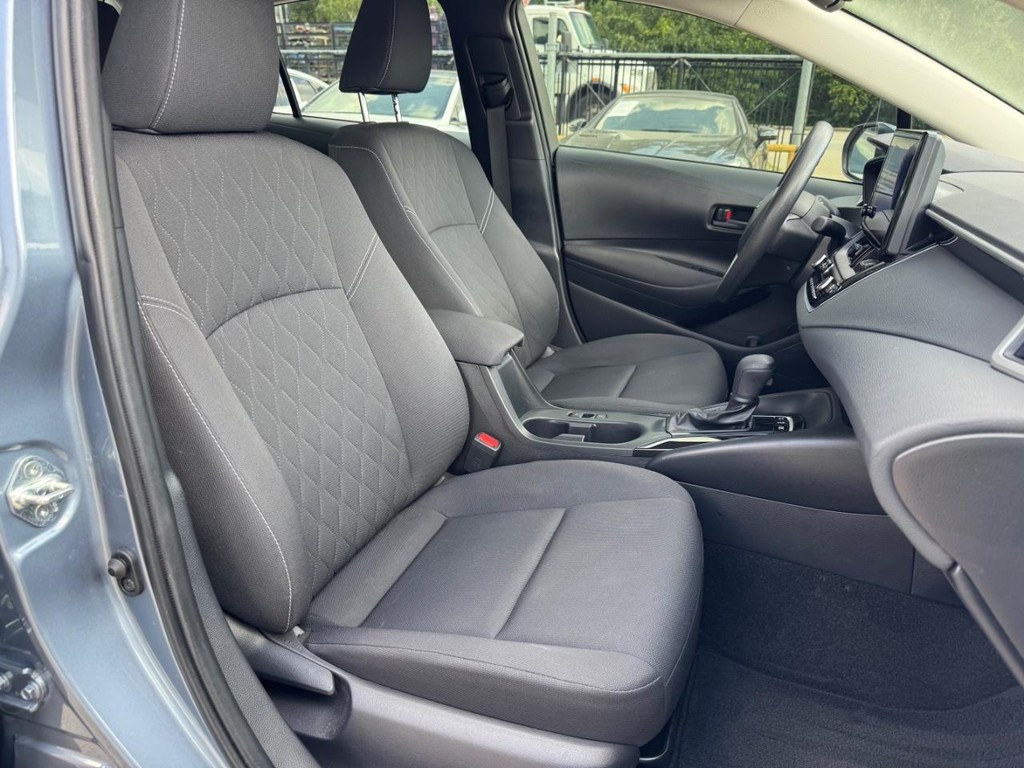 Toyota Corolla Vehicle Full-screen Gallery Image 14