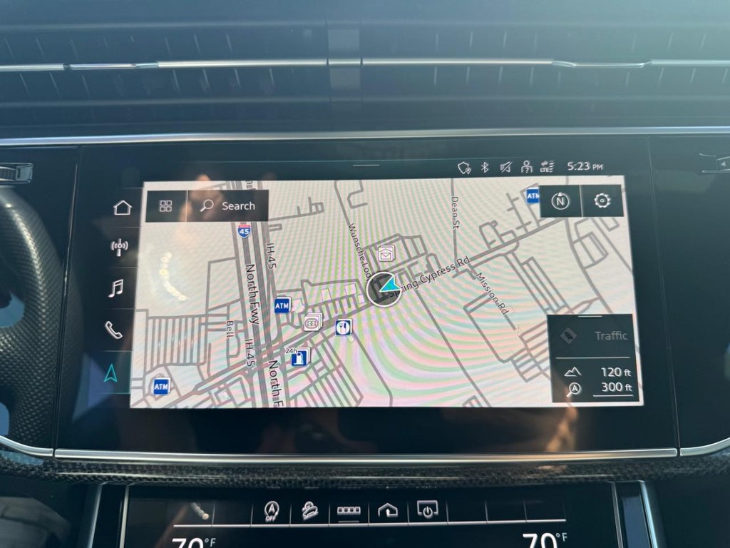 Audi SQ8 Vehicle Full-screen Gallery Image 27