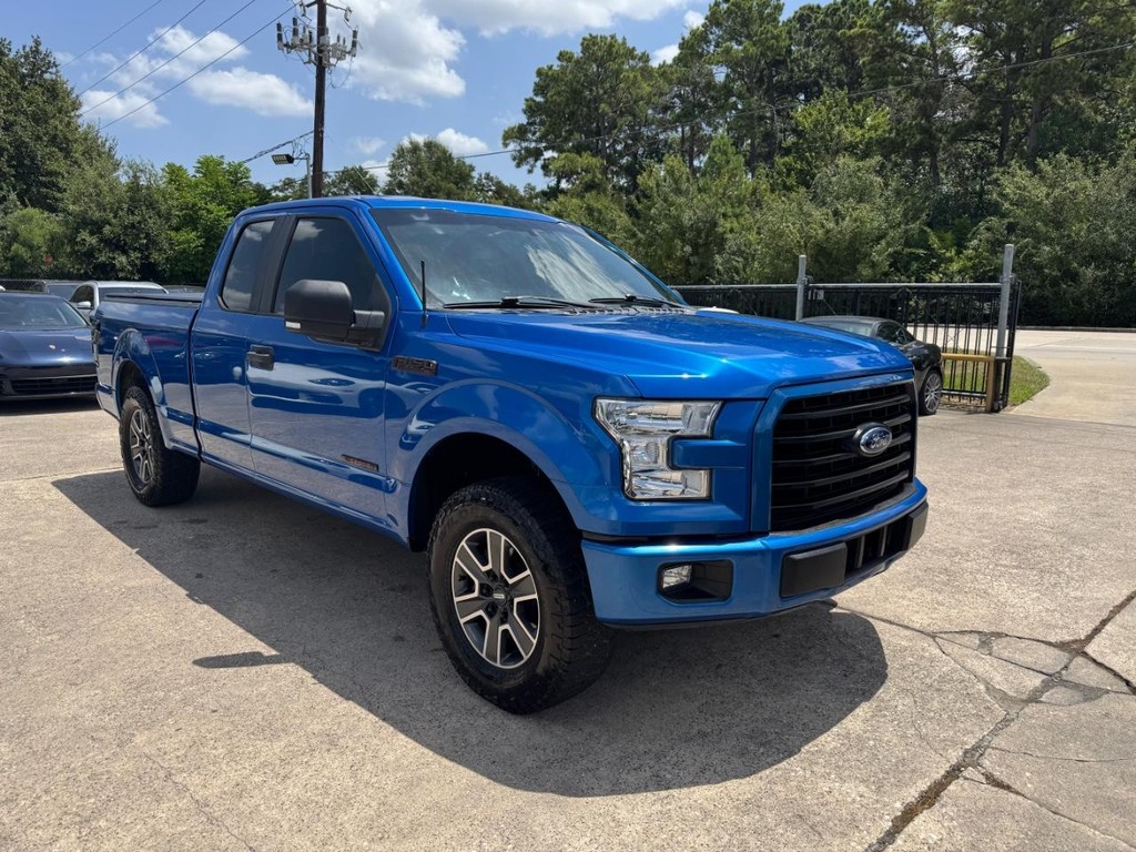 Ford F-150 Vehicle Full-screen Gallery Image 04