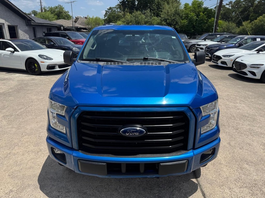 Ford F-150 Vehicle Full-screen Gallery Image 05
