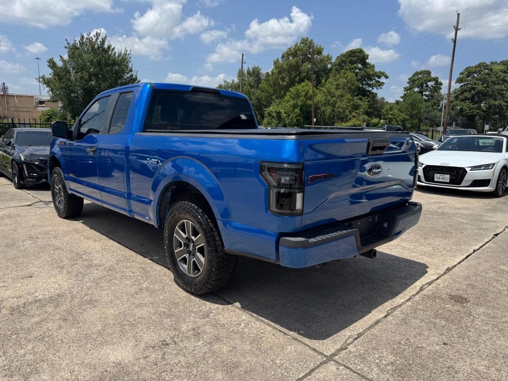Ford F-150 Vehicle Full-screen Gallery Image 08