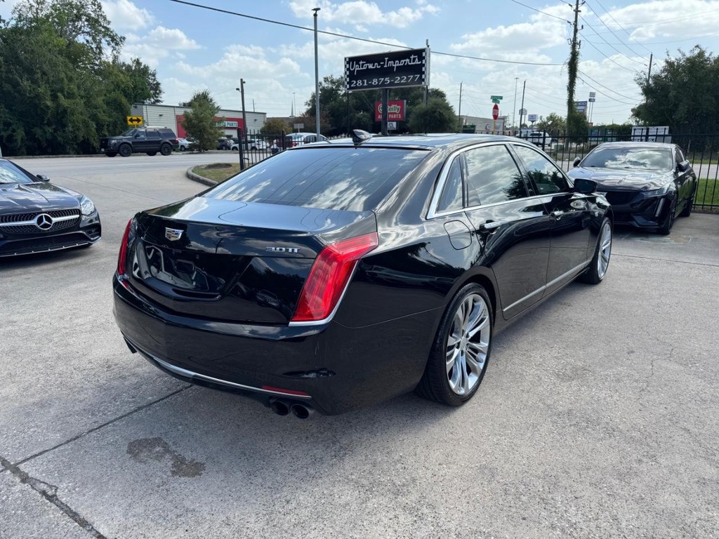 Cadillac CT6 Vehicle Full-screen Gallery Image 06
