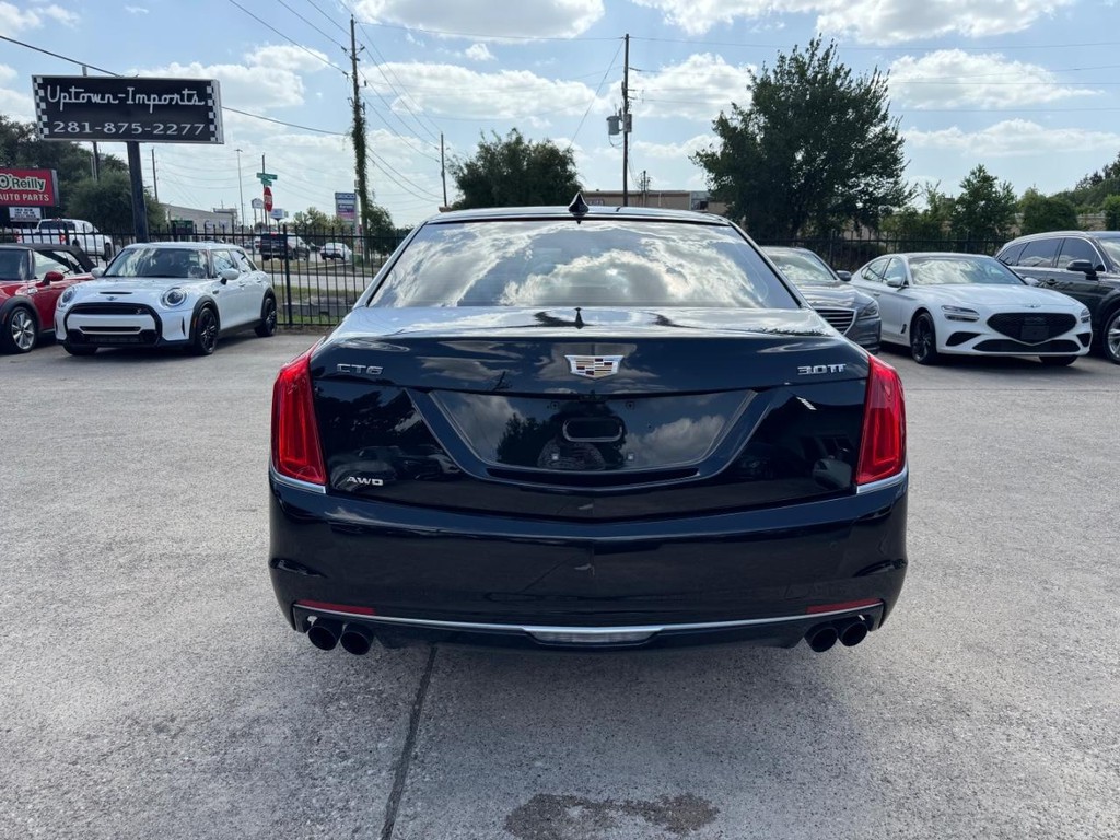 Cadillac CT6 Vehicle Full-screen Gallery Image 07