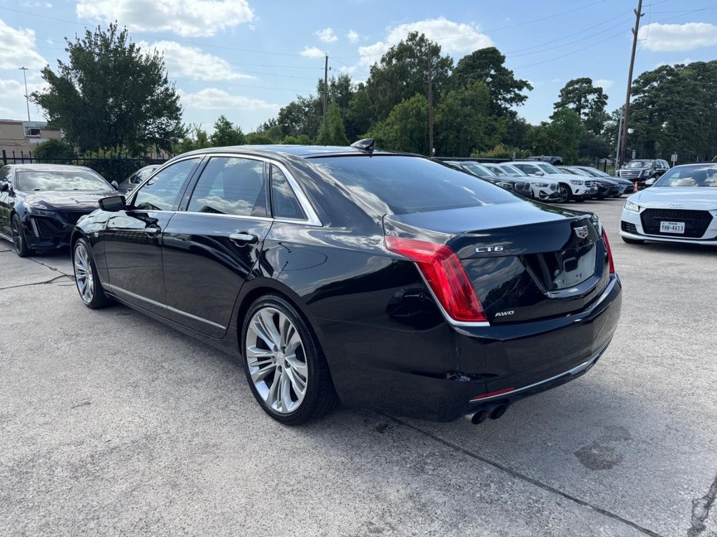 Cadillac CT6 Vehicle Full-screen Gallery Image 08