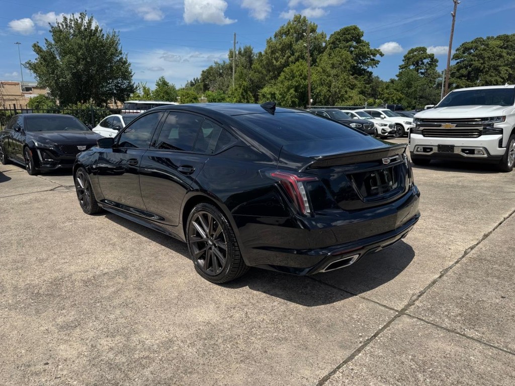 Cadillac CT5 Vehicle Full-screen Gallery Image 08