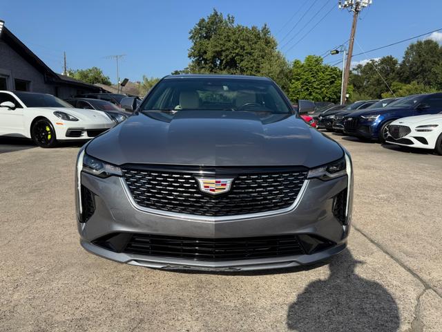 Cadillac CT4 Vehicle Full-screen Gallery Image 02
