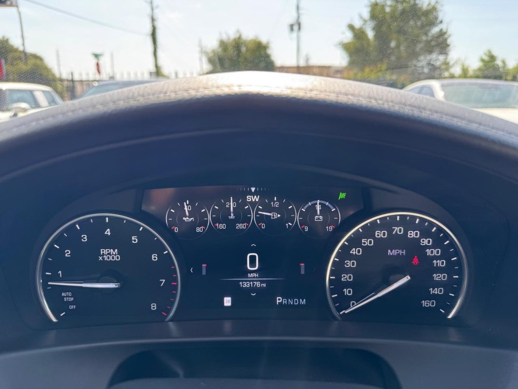Cadillac CT6 Vehicle Full-screen Gallery Image 20