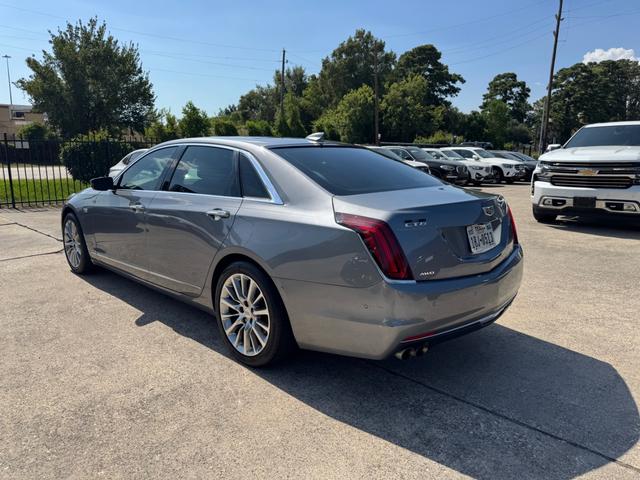 Cadillac CT6 Vehicle Full-screen Gallery Image 08