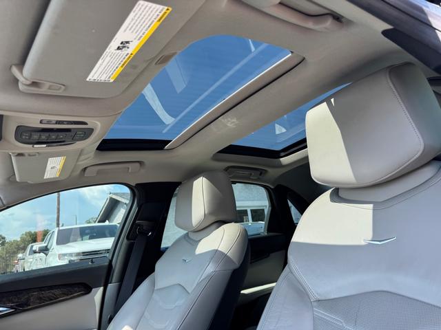 Cadillac CT6 Vehicle Full-screen Gallery Image 27