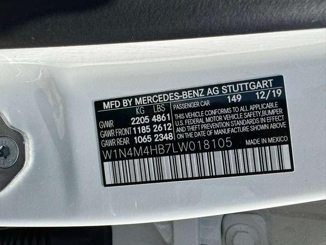 Mercedes-Benz GLB 250 Vehicle Full-screen Gallery Image 28