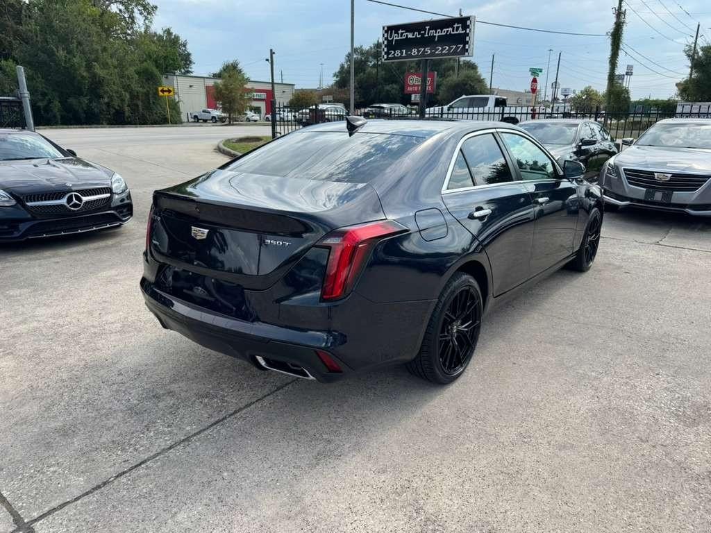 Cadillac CT4 Vehicle Full-screen Gallery Image 06
