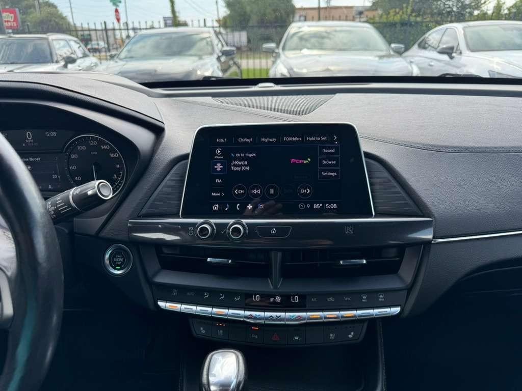 Cadillac CT4 Vehicle Full-screen Gallery Image 22