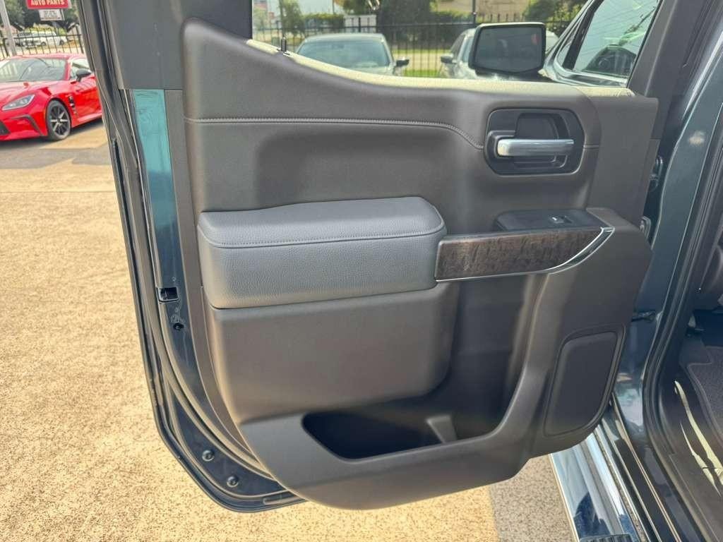 GMC Sierra 1500 Vehicle Full-screen Gallery Image 20