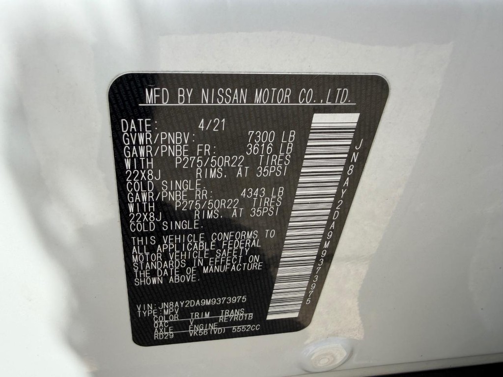 Nissan Armada Vehicle Full-screen Gallery Image 32